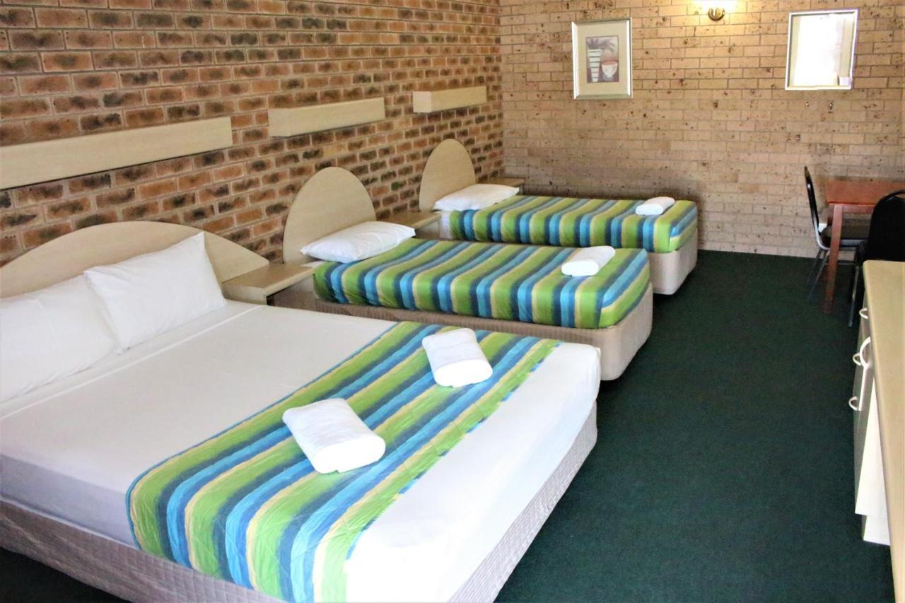 בואוון Castle Motor Lodge מראה חיצוני תמונה