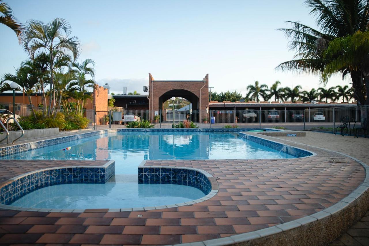 בואוון Castle Motor Lodge מראה חיצוני תמונה